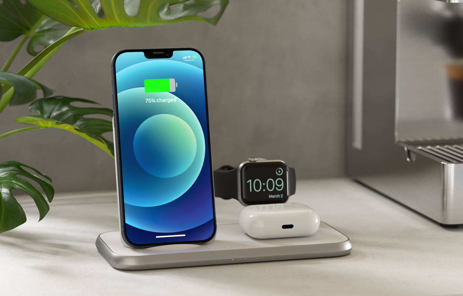 4-in-1 wireless charger with iPhone 12, Apple Watch and AirPods